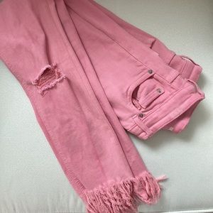 🌺 Zara pink distressed jeans.